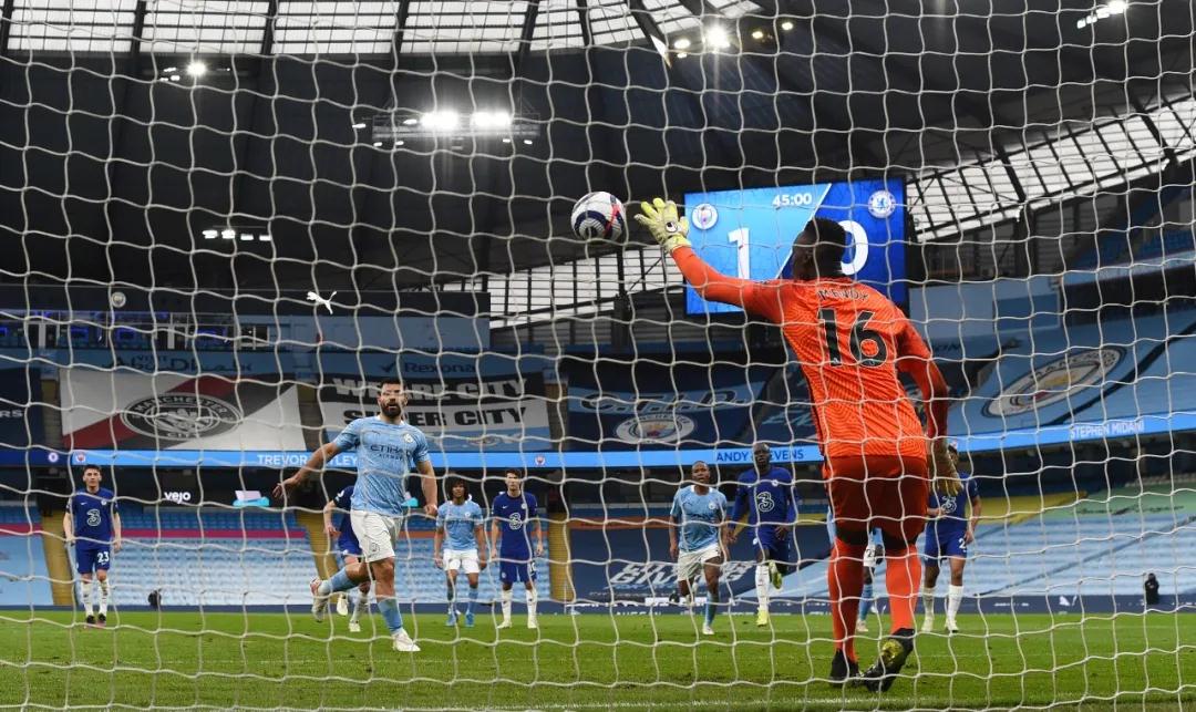 ليفربول والسيتي ٤-٣مباراة أسطورية تخطف الأنفاس في الدوري الإنجليزي